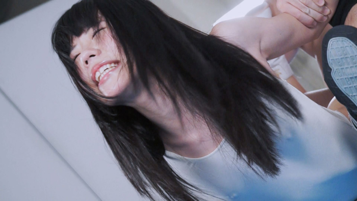 二葉あかり&百合沢りんがミックスプロレスで完全敗北ドミネーション