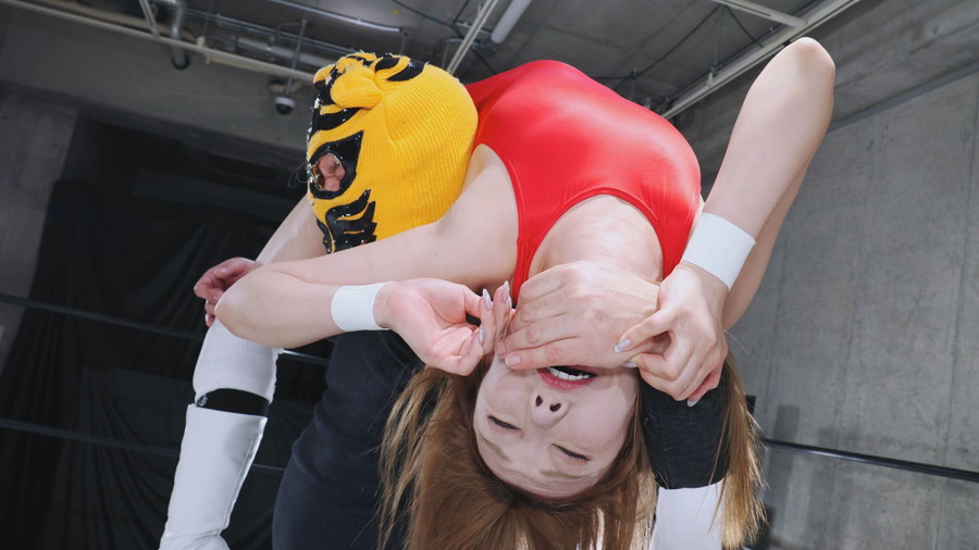 スイレン小峰と音羽美鈴が男子レスラーと対戦するＭＩＸプロレス作品 女虐めプロレスリターンズVol.02